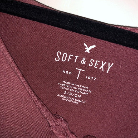 American Eagle Soft and Sexy Long Sleeve T-Shirt - Picture 4 of 4